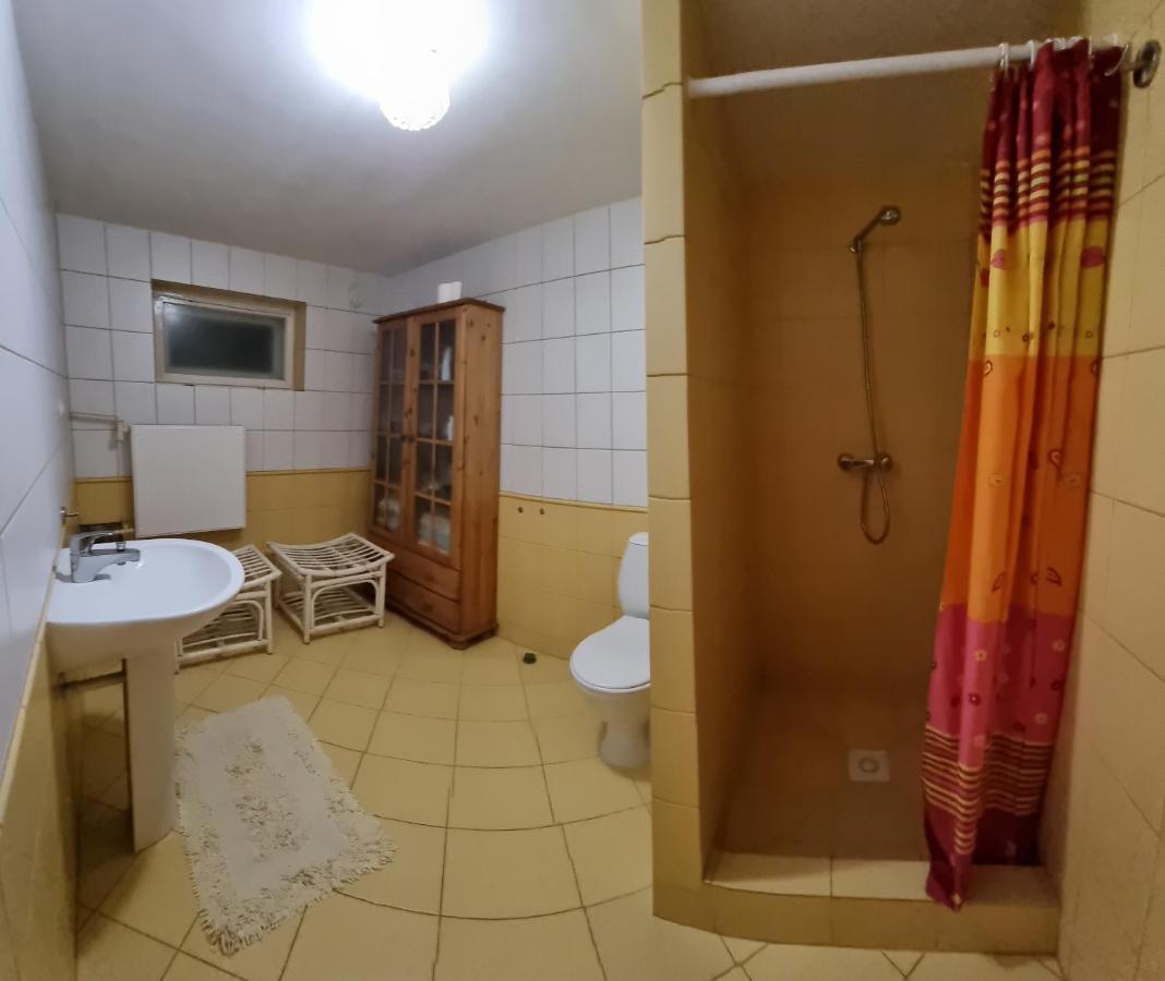 Mountain House Hotel Ustrzyki Dolne Luaran gambar